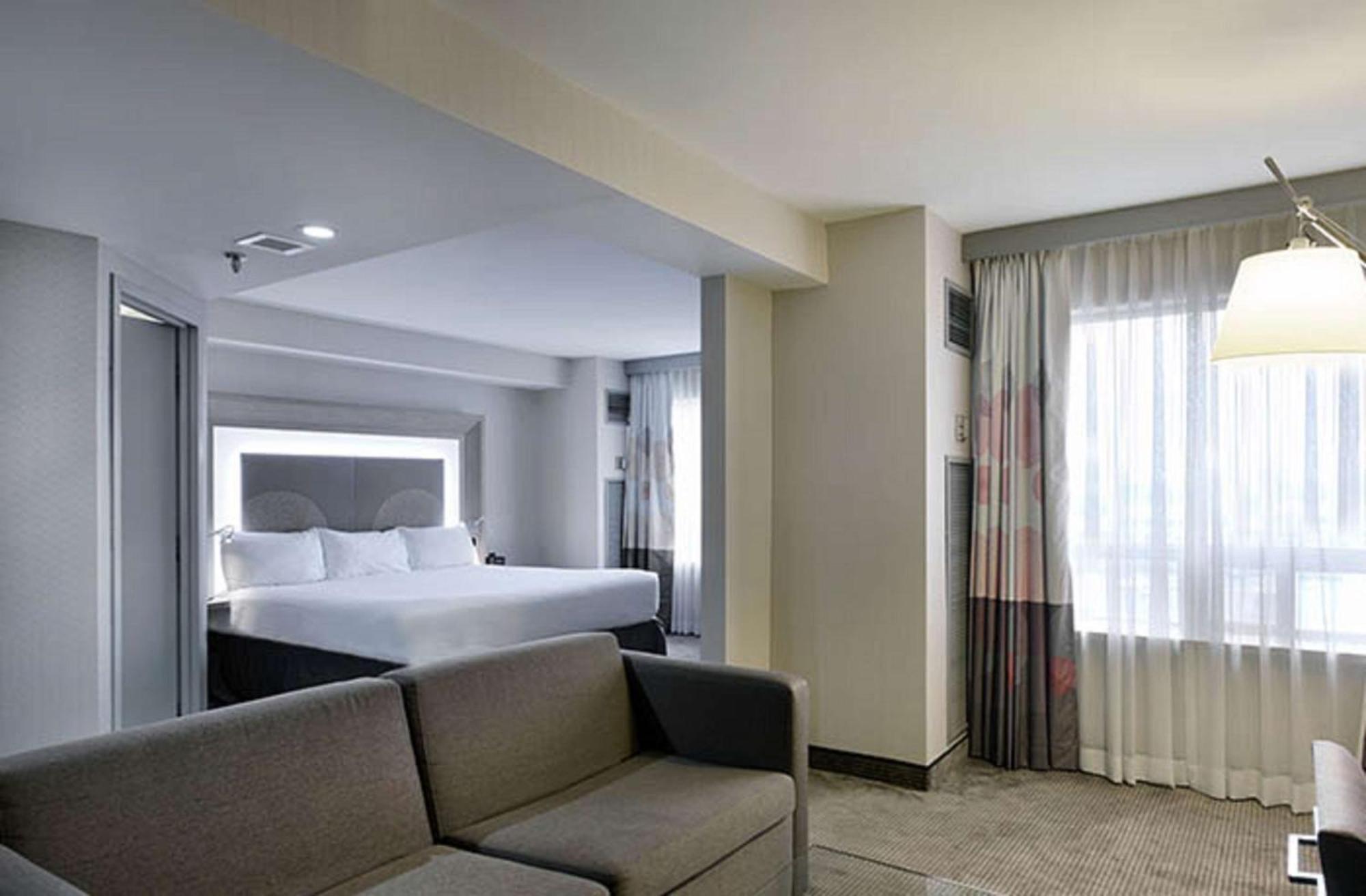 Doubletree By Hilton Ottawa Downtown Hotell Eksteriør bilde