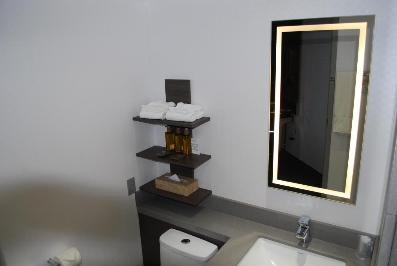 Doubletree By Hilton Ottawa Downtown Hotell Eksteriør bilde